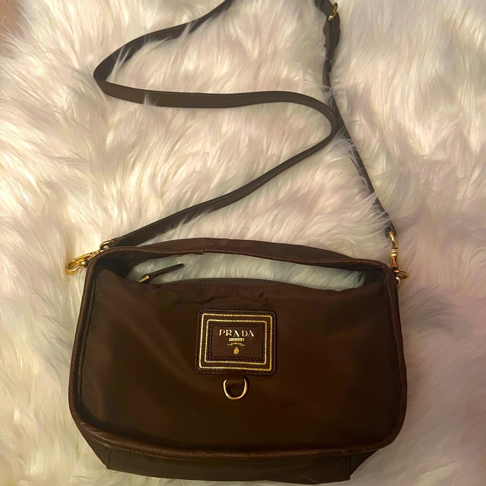 Vintage Prada Crossbosy Bag 🤎